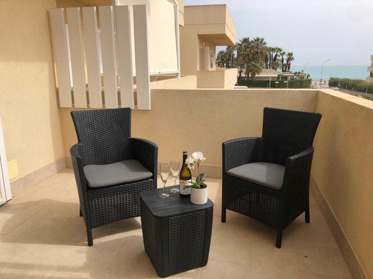 Residence Romeo Marina di Ragusa Buitenkant foto