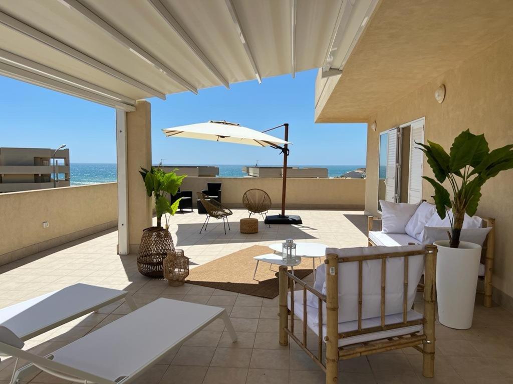 Residence Romeo Marina di Ragusa Buitenkant foto